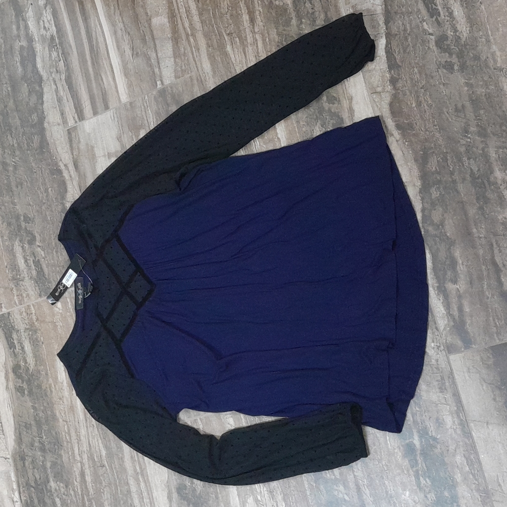 Ladies size large August silk long sleeve blouse nwt